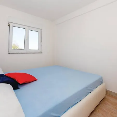 S&g Leko Apartman Rogoznica
